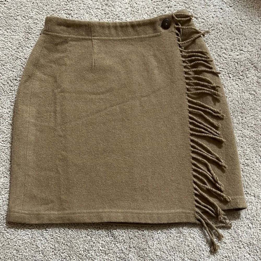 CAROLE LITTLE  beige fringe detail Western Skirt Size 4